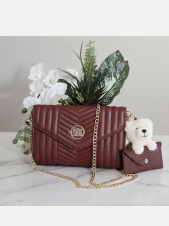 Badgley Mischka Handbags - Badgley Mischka 2 Pc Quilted Burgundy Crossbody with Gold Chain and Coin Purse